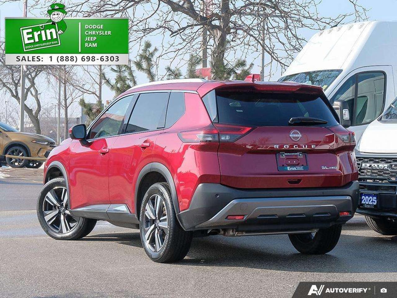 2023 Nissan Rogue AWD SL Photo3