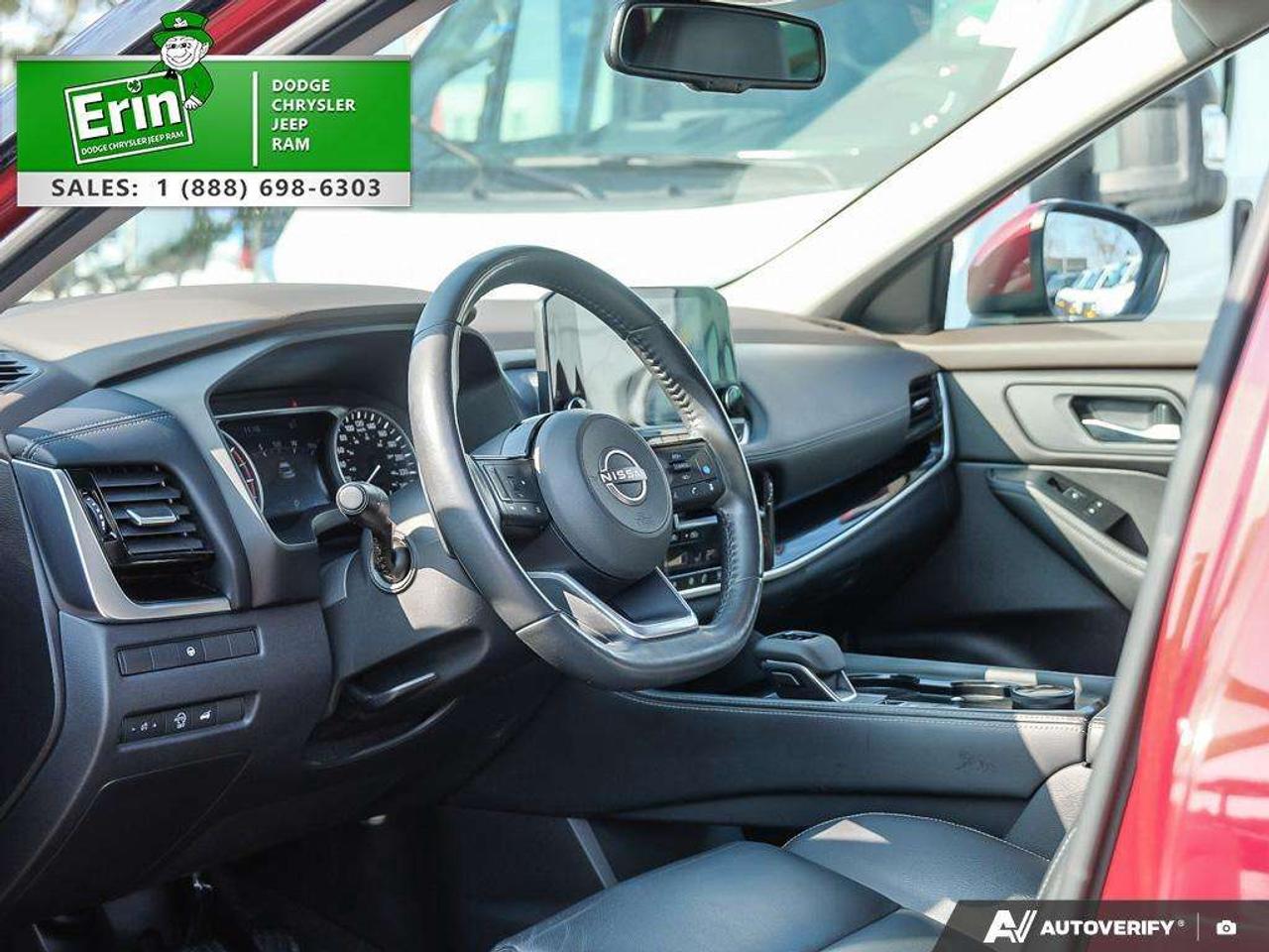 2023 Nissan Rogue AWD SL Photo
