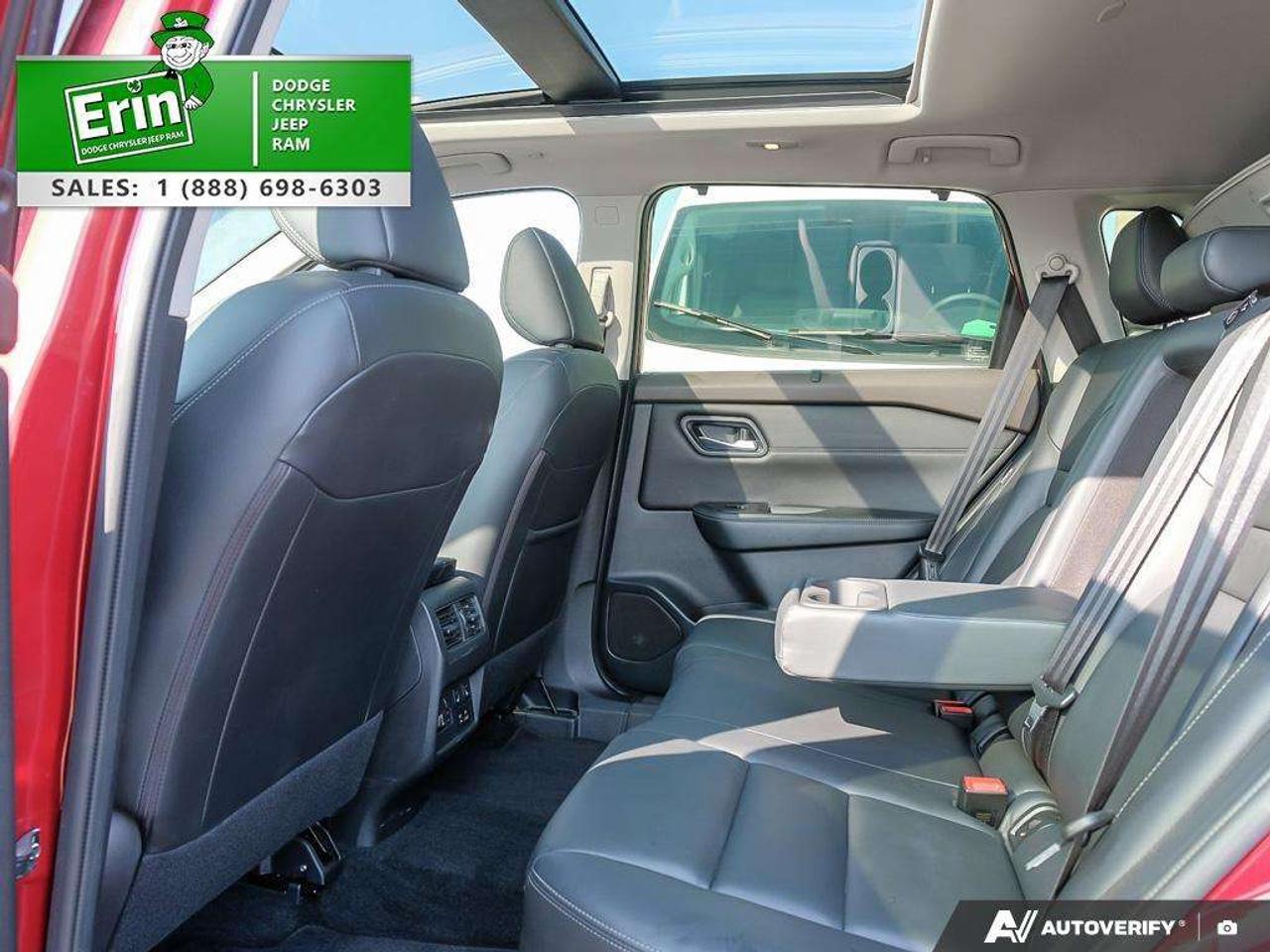 2023 Nissan Rogue AWD SL Photo