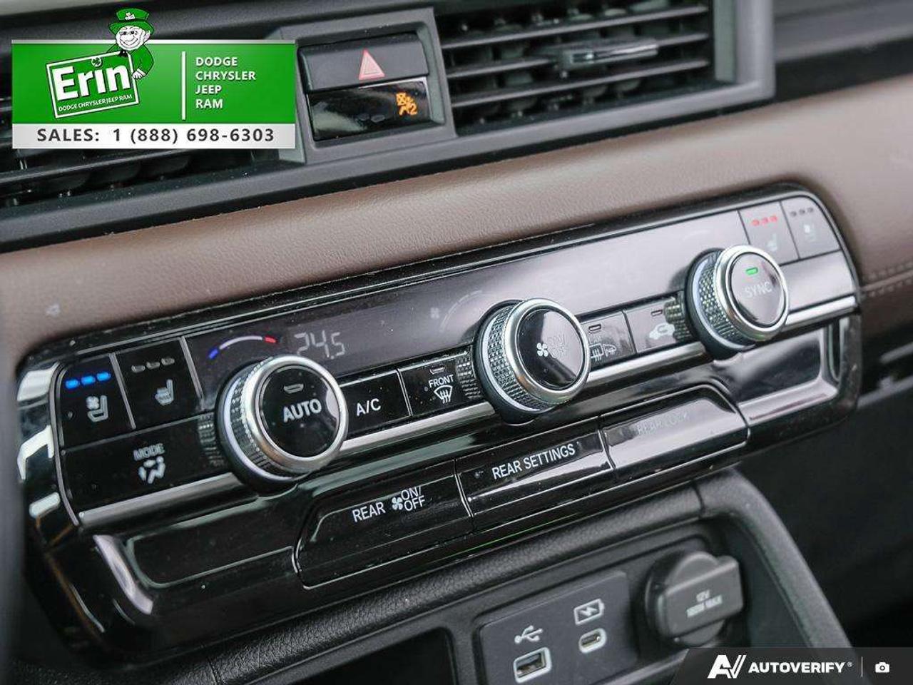 2023 Honda Pilot TOURING AWD BROWN INTERIOR RARE Photo