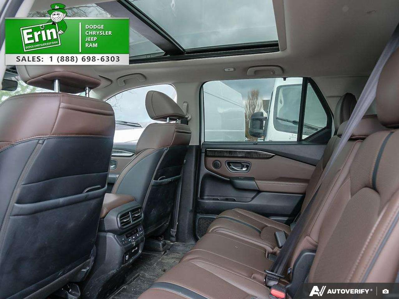 2023 Honda Pilot TOURING AWD BROWN INTERIOR RARE Photo
