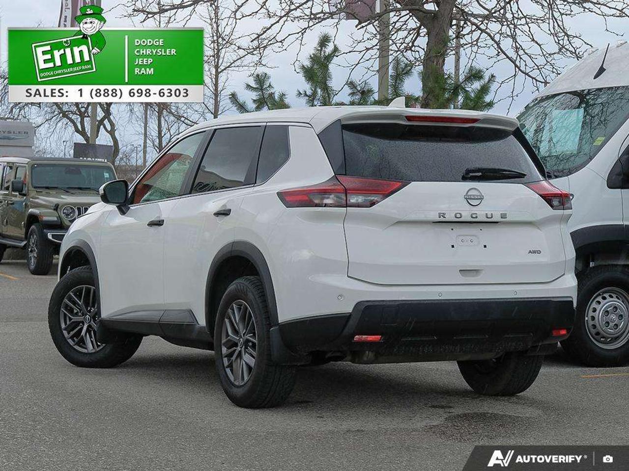 2025 Nissan Rogue AWD S 17" ALLOYS APPLE CARPLAY ANDROID AUTO Photo3