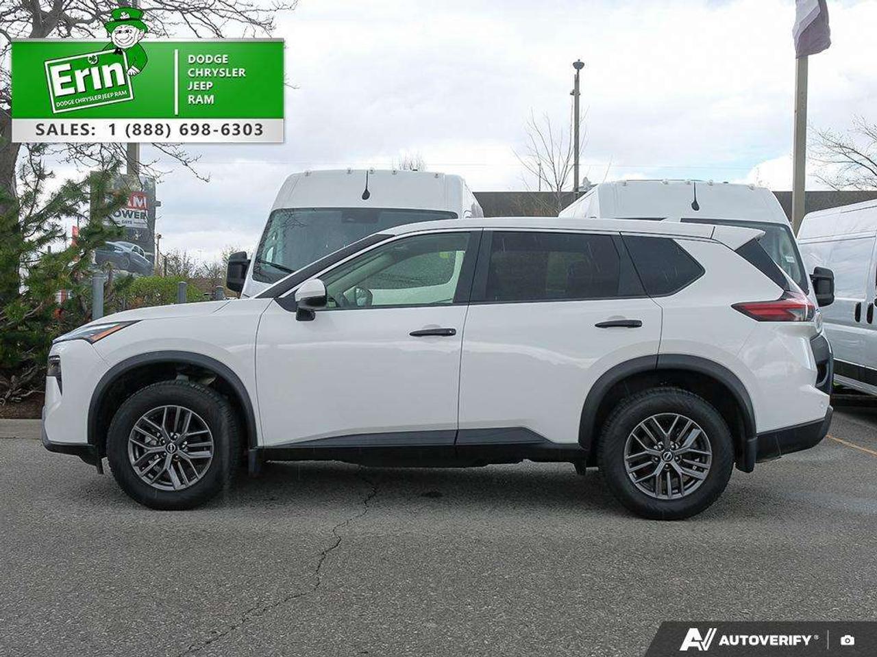 2025 Nissan Rogue AWD S 17" ALLOYS APPLE CARPLAY ANDROID AUTO Photo2