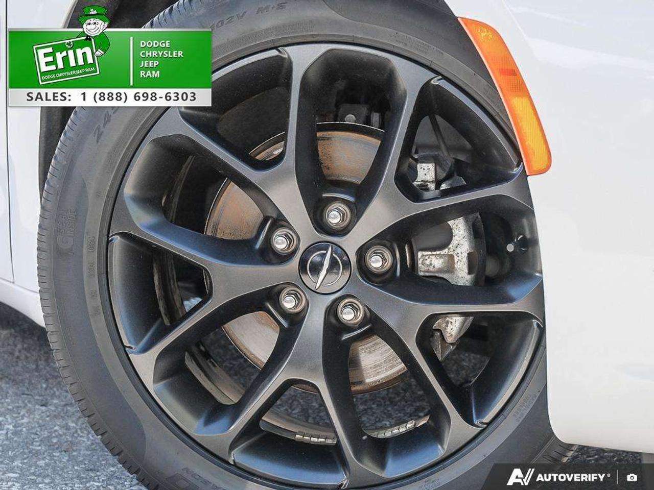 2024 Chrysler Pacifica Limited S Appearance Package Photo