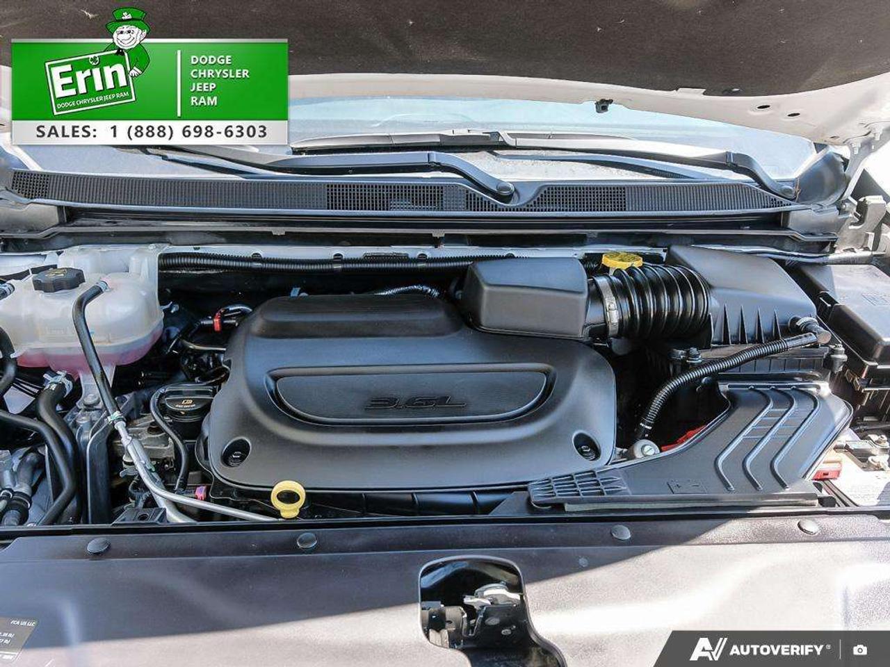 2024 Chrysler Pacifica Limited S Appearance Package Photo