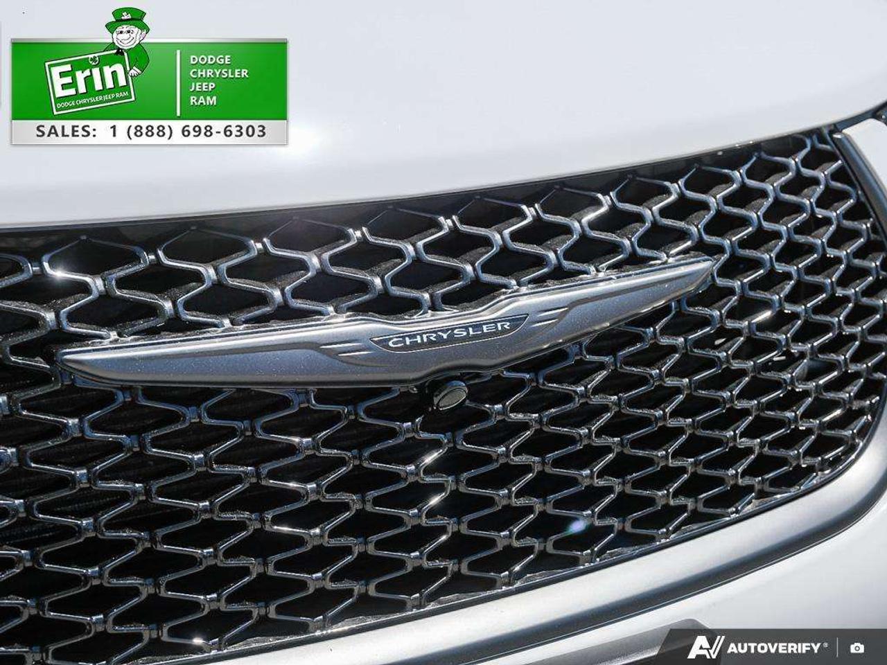 2024 Chrysler Pacifica Limited S Appearance Package Photo