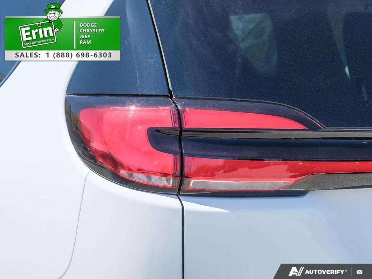2024 Chrysler Pacifica Limited S Appearance Package Photo