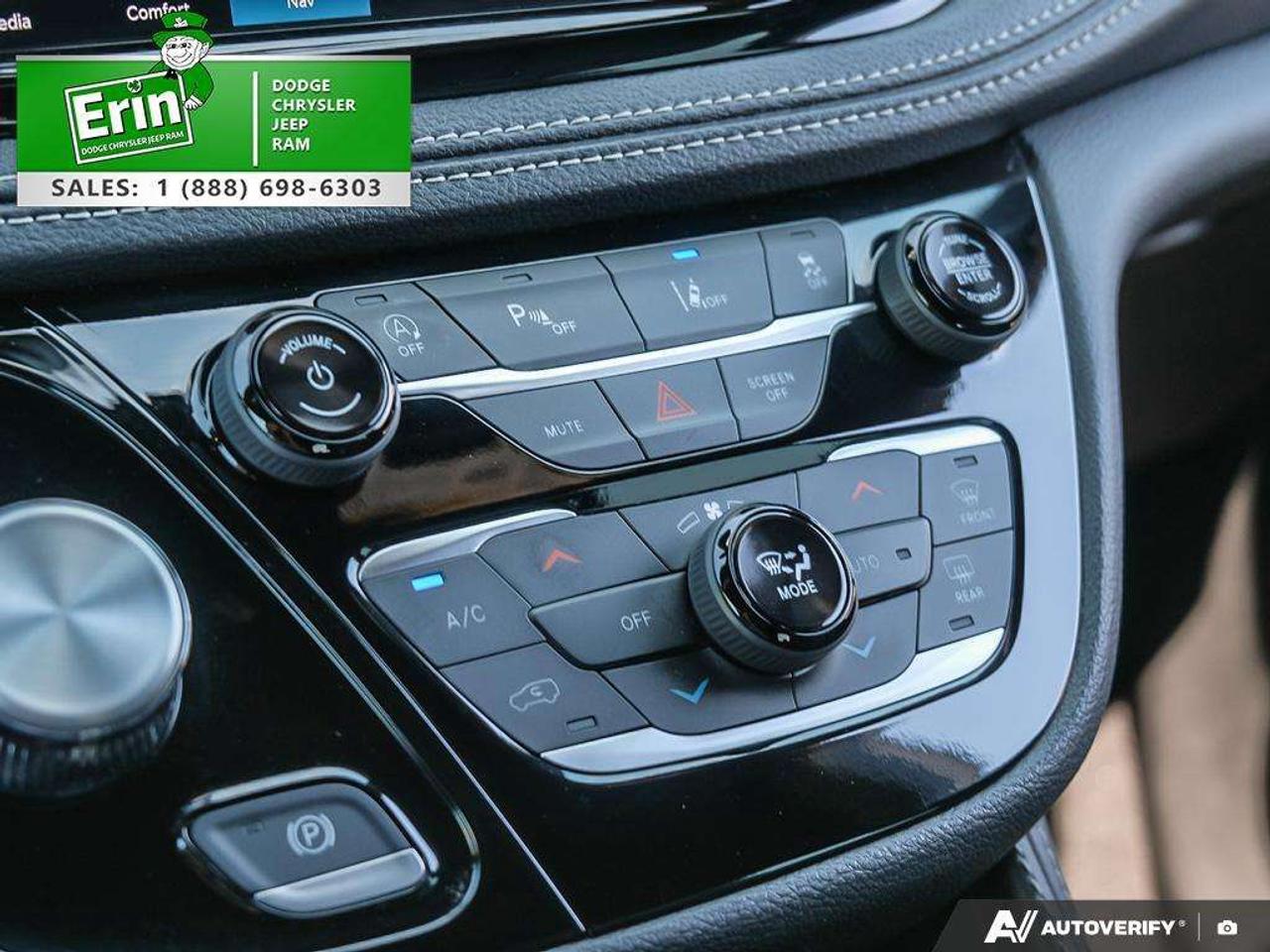 2024 Chrysler Pacifica Limited S Appearance Package Photo