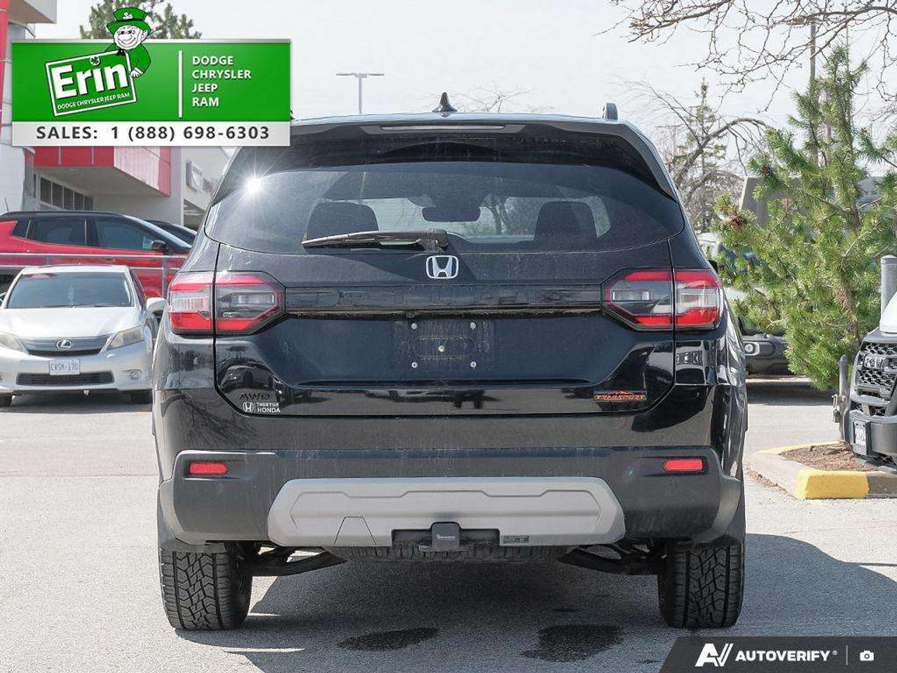2025 Honda Pilot TrailSport AWD Photo4
