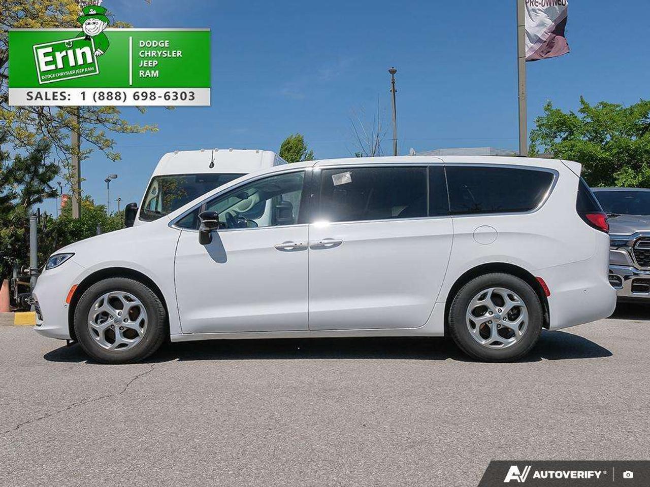 2024 Chrysler Pacifica Limited   360 SurroundView Camera   DVD Photo2