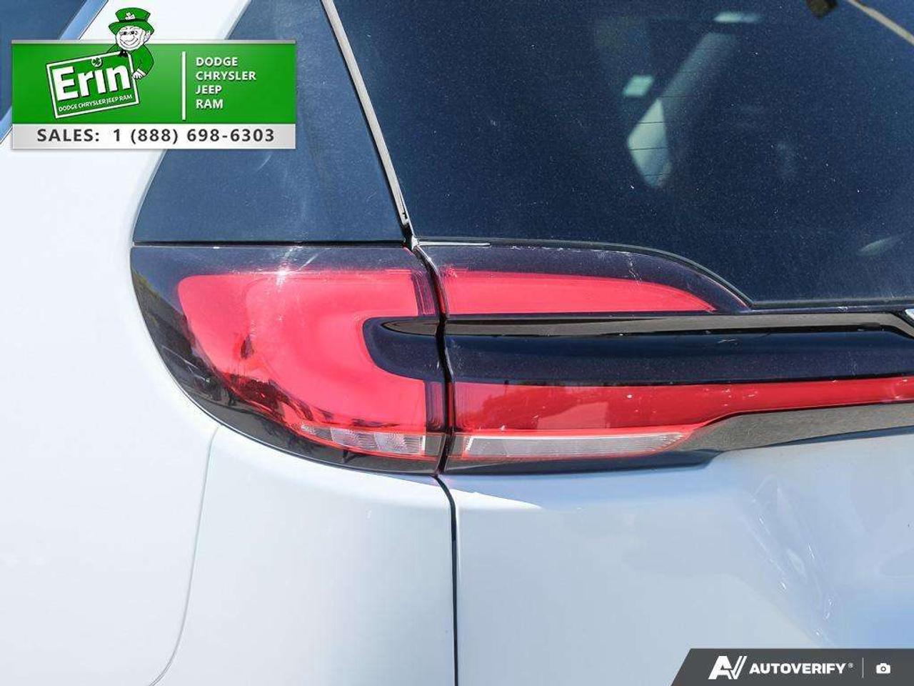 2024 Chrysler Pacifica Limited   360 SurroundView Camera   DVD Photo