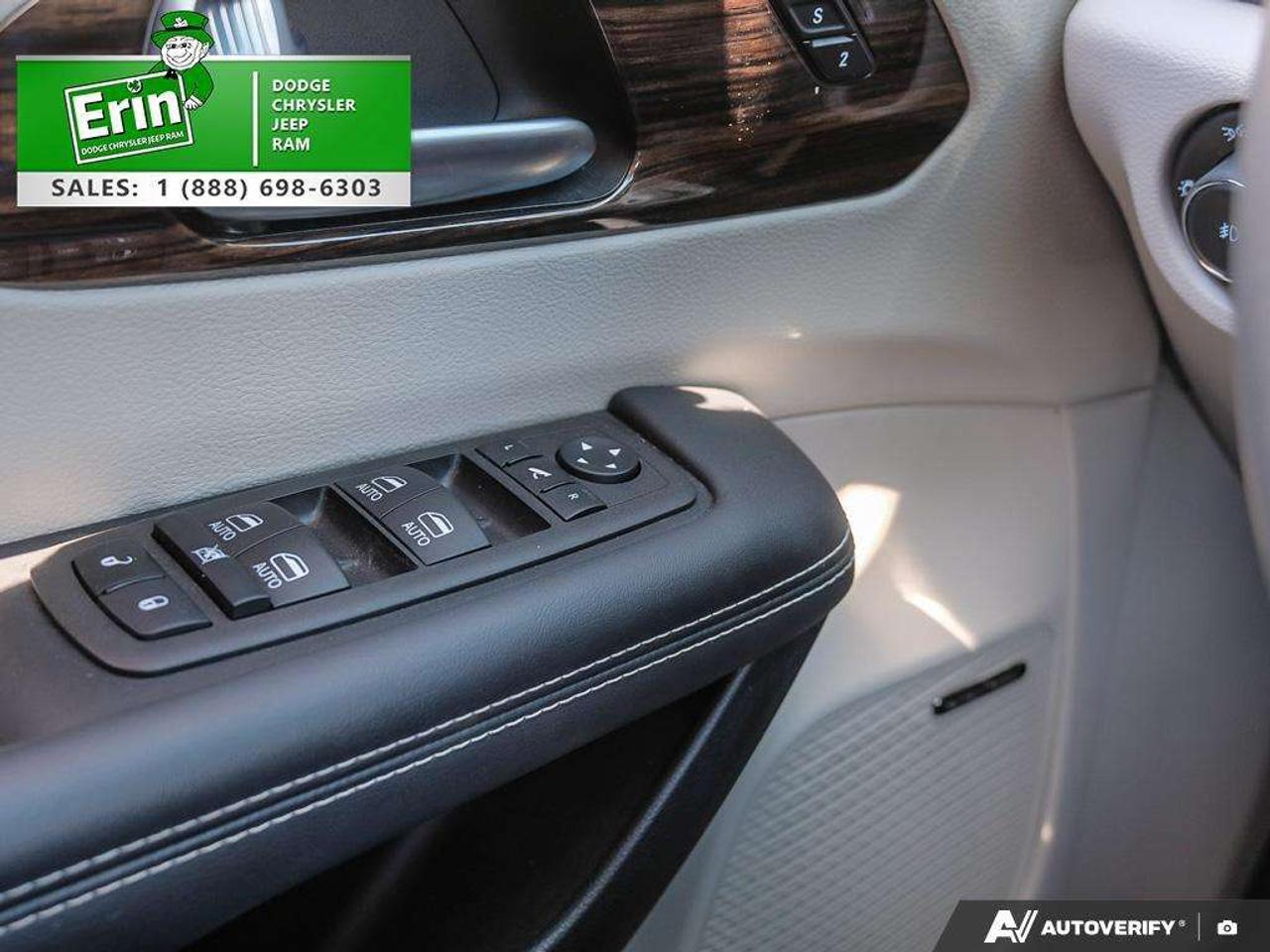 2024 Chrysler Pacifica Limited   360 SurroundView Camera   DVD Photo