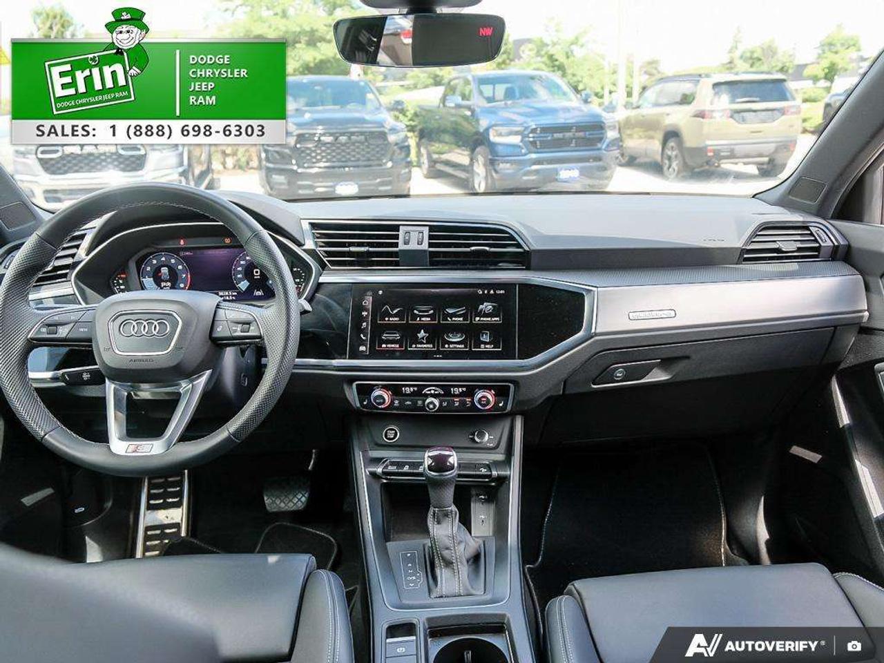 2025 Audi Q3 Progressiv 45 TFSI quattro S-Line Photo