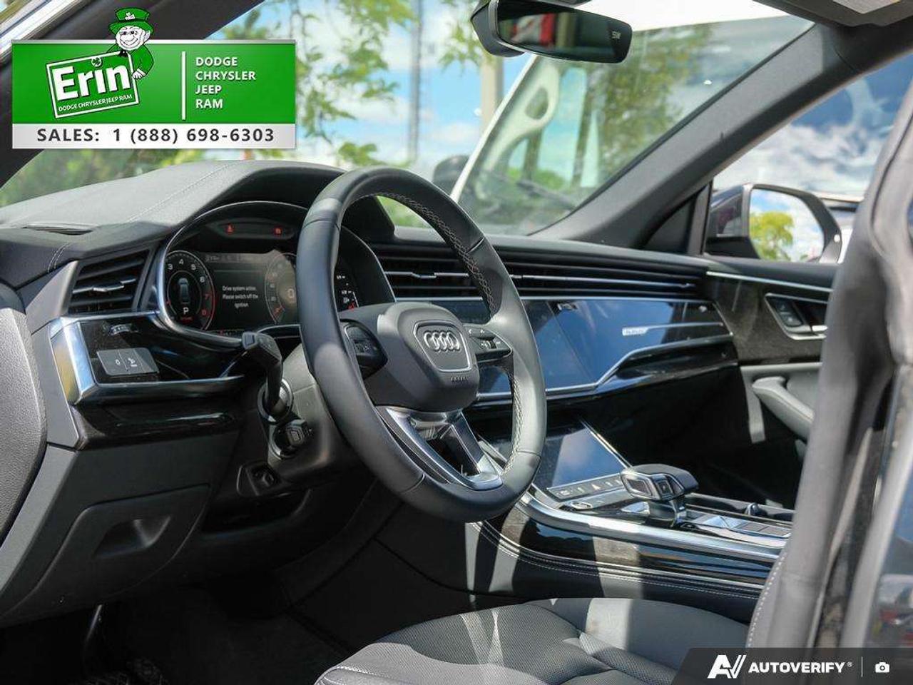 2025 Audi Q8 Progressiv 55 TFSI quattro S-Line Photo
