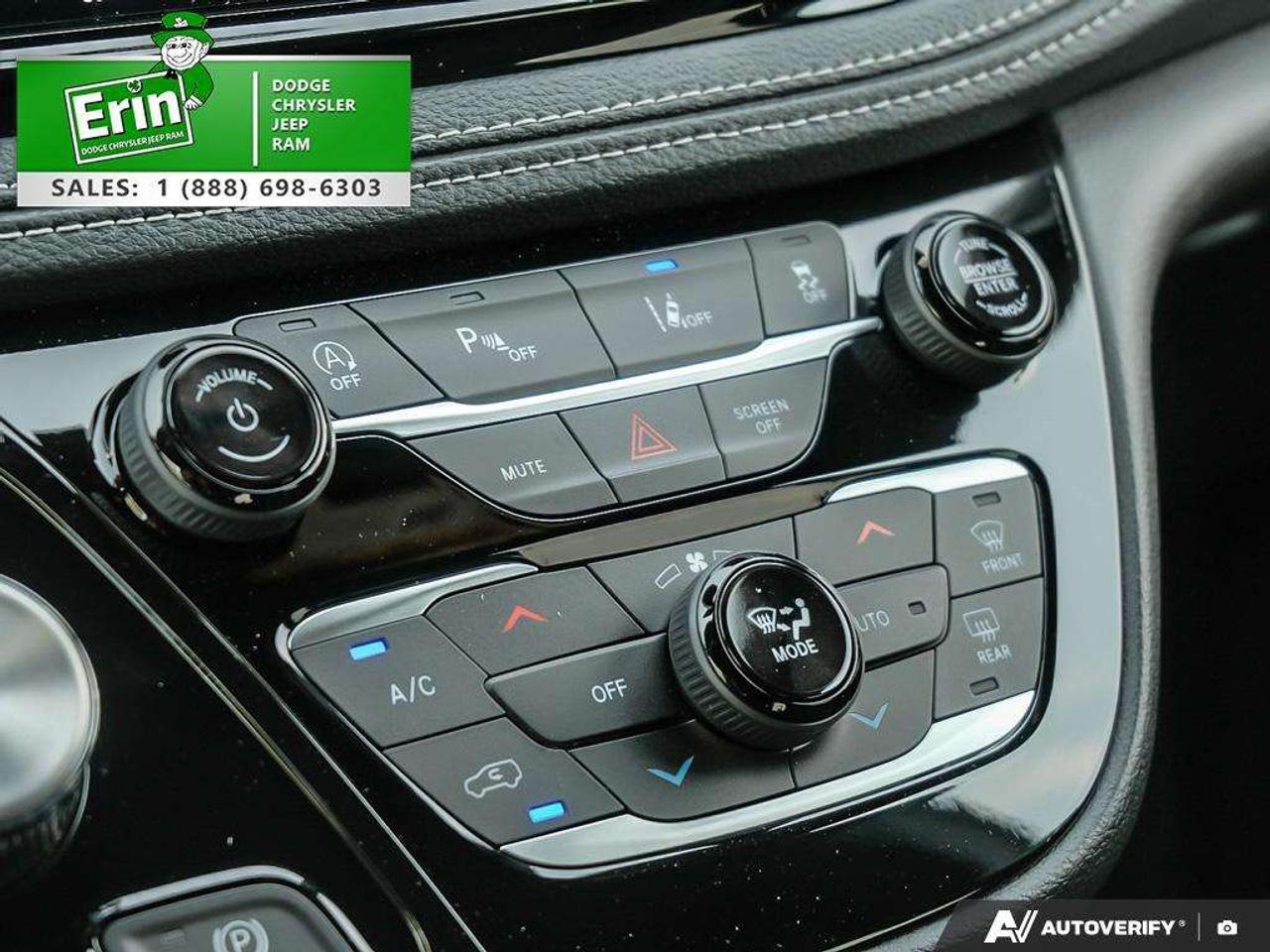 2027 Chrysler Pacifica Select FWD Photo
