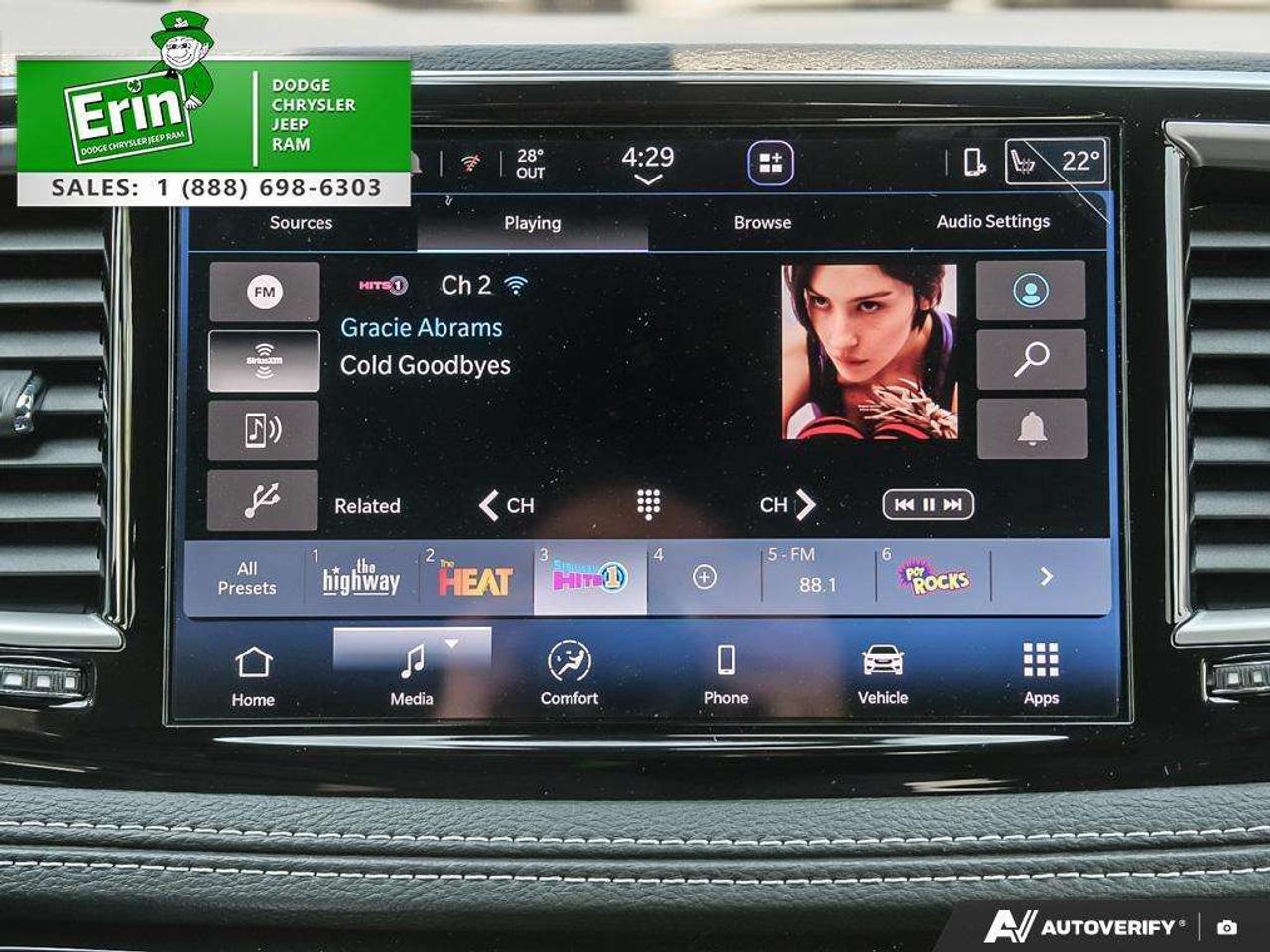 2027 Chrysler Pacifica Select FWD Photo
