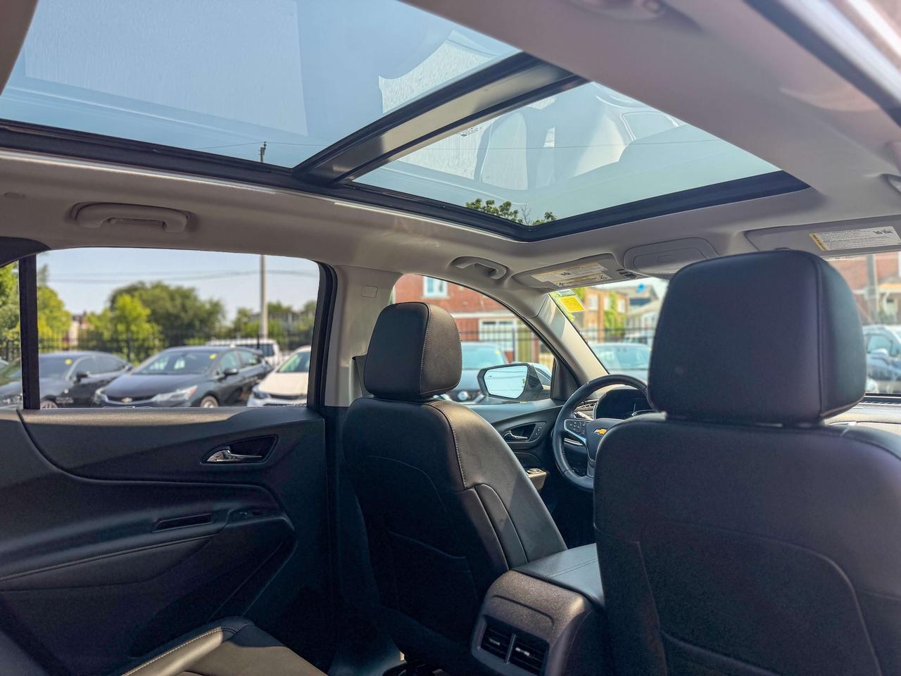 2018 Chevrolet Equinox Premier/1 OWNER/LOW KM/NAVI/BSM/ACC/PANO/CAMERA Photo