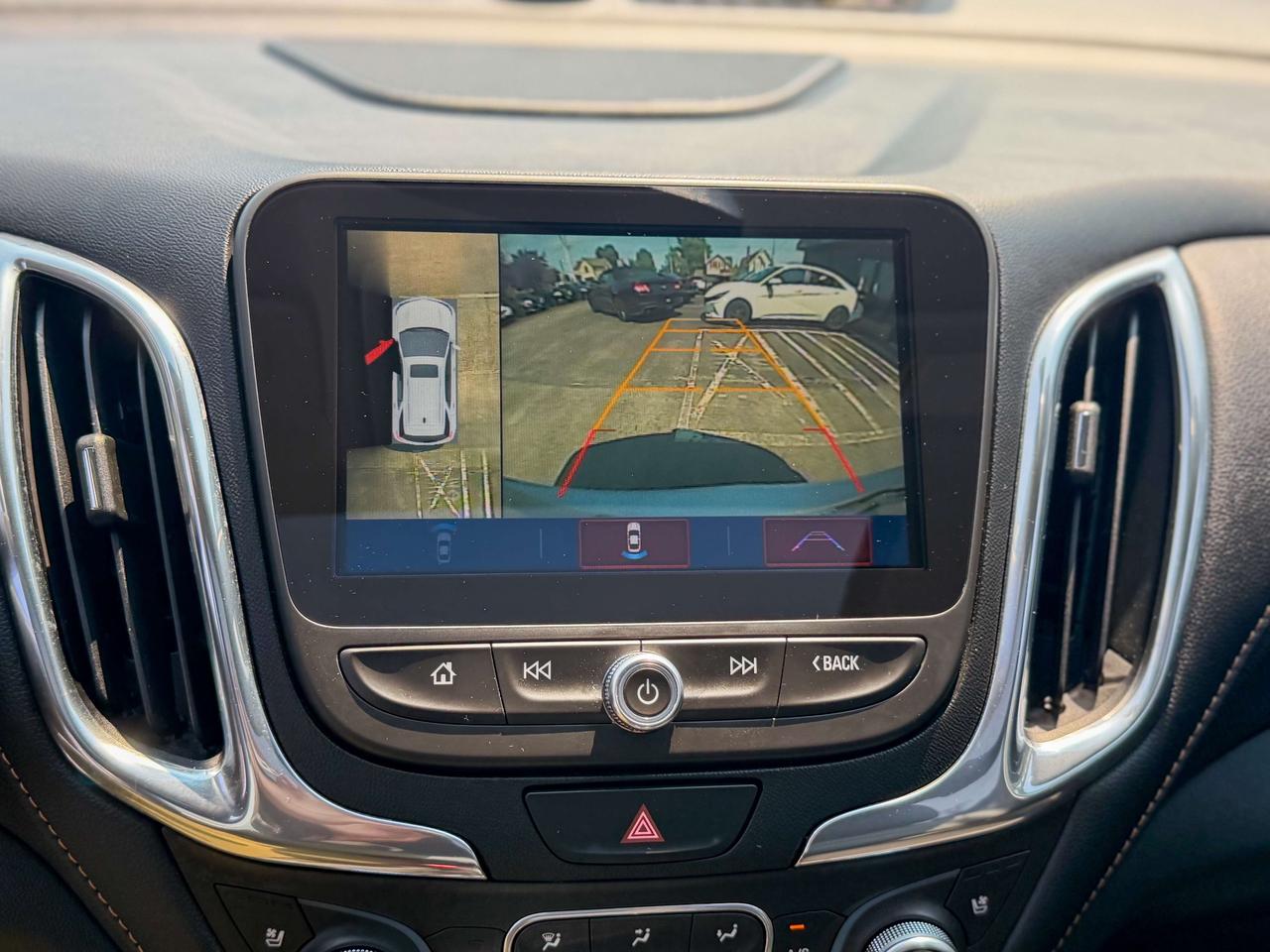 2018 Chevrolet Equinox Premier/1 OWNER/LOW KM/NAVI/BSM/ACC/PANO/CAMERA Photo