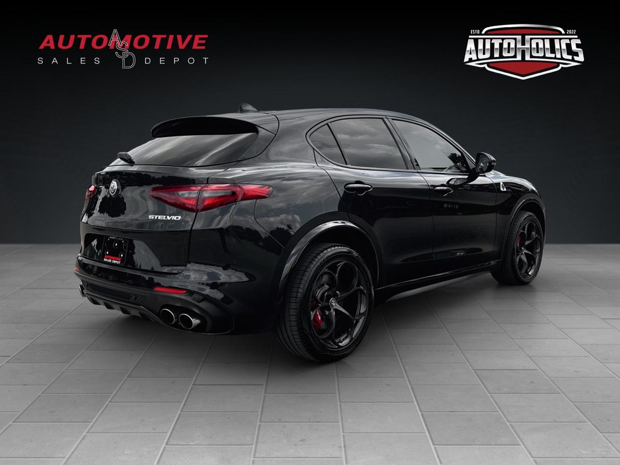 2018 Alfa Romeo Stelvio Quadrifoglio Photo