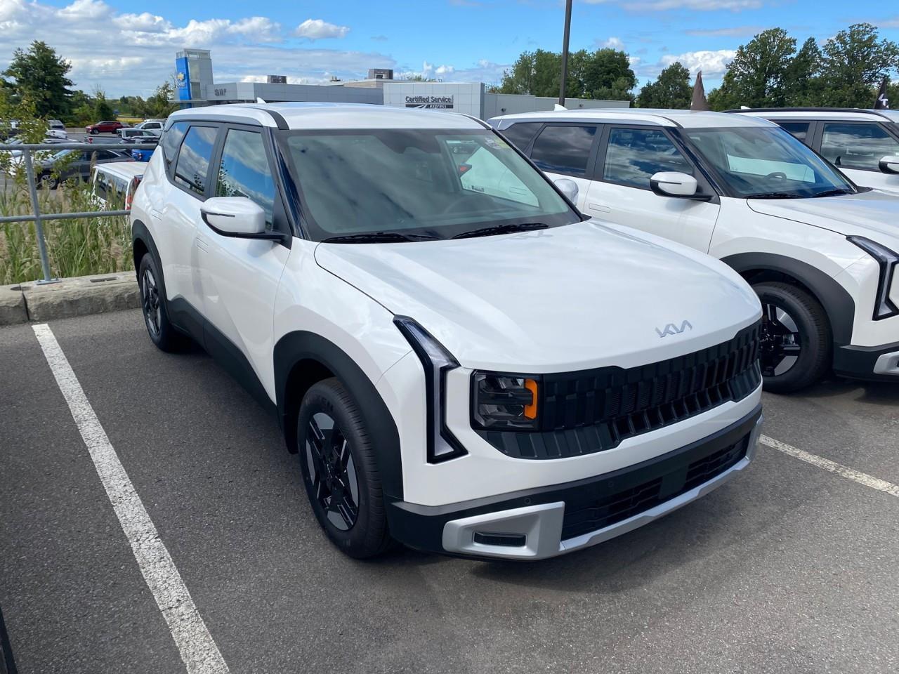 2027 Kia Seltos LX 4dr Front-Wheel Drive Photo0