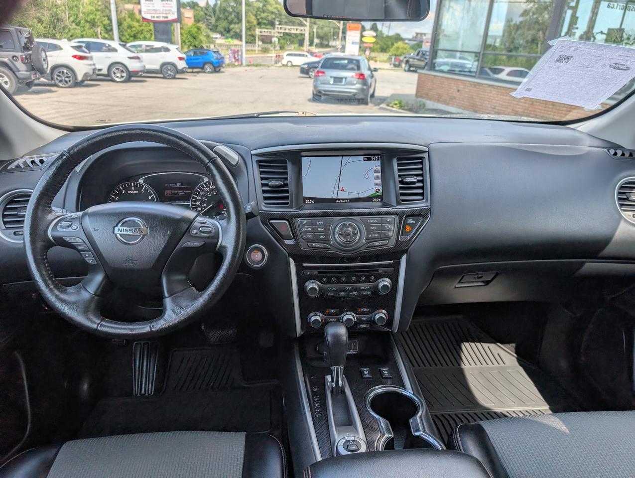 2020 Nissan Pathfinder SV Tech (CVT) (EOP 3/31/20) 4dr 4x4 Photo