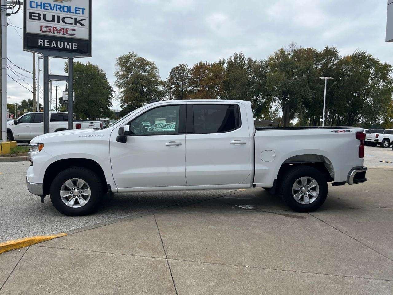2025 Chevrolet Silverado 1500 LT1 CPO Rates Apply @ 0.99%-5.49% OAC Photo