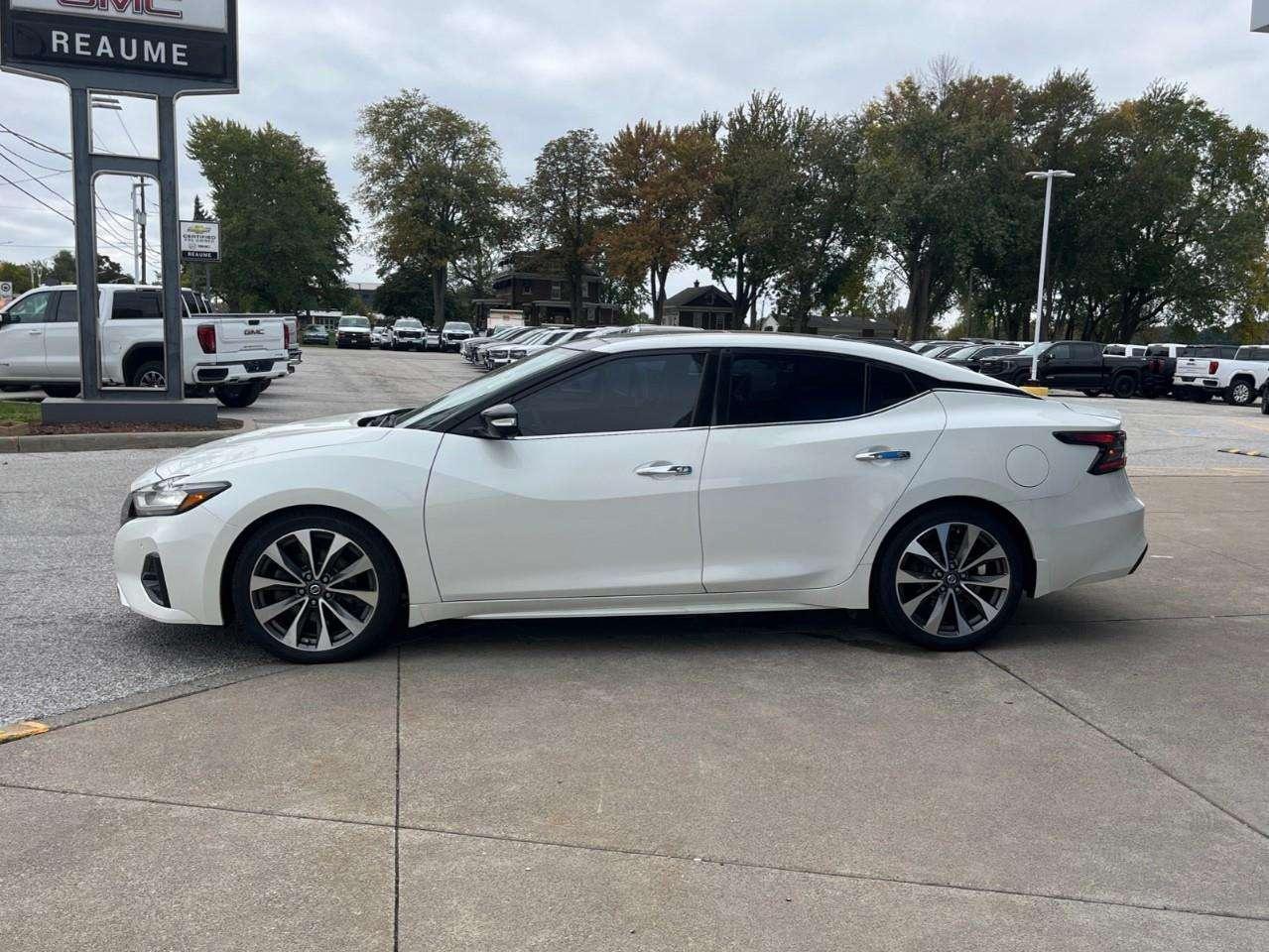 2019 Nissan Maxima Platinum Rare Local Trade Photo