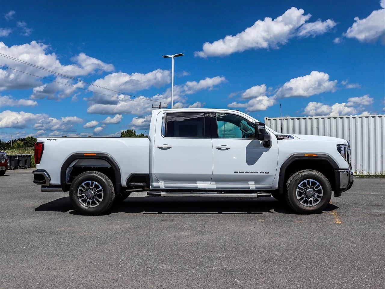 2026 GMC SIERRA 2500HD Crew Cab Standard Box 4-Wheel Drive SLE Photo4