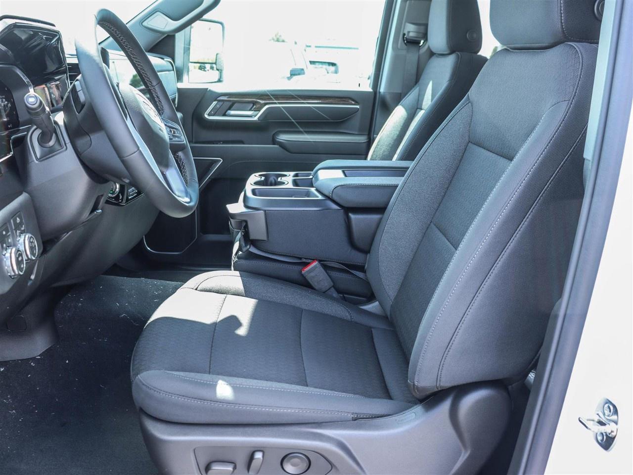 2026 GMC SIERRA 2500HD Crew Cab Standard Box 4-Wheel Drive SLE Photo
