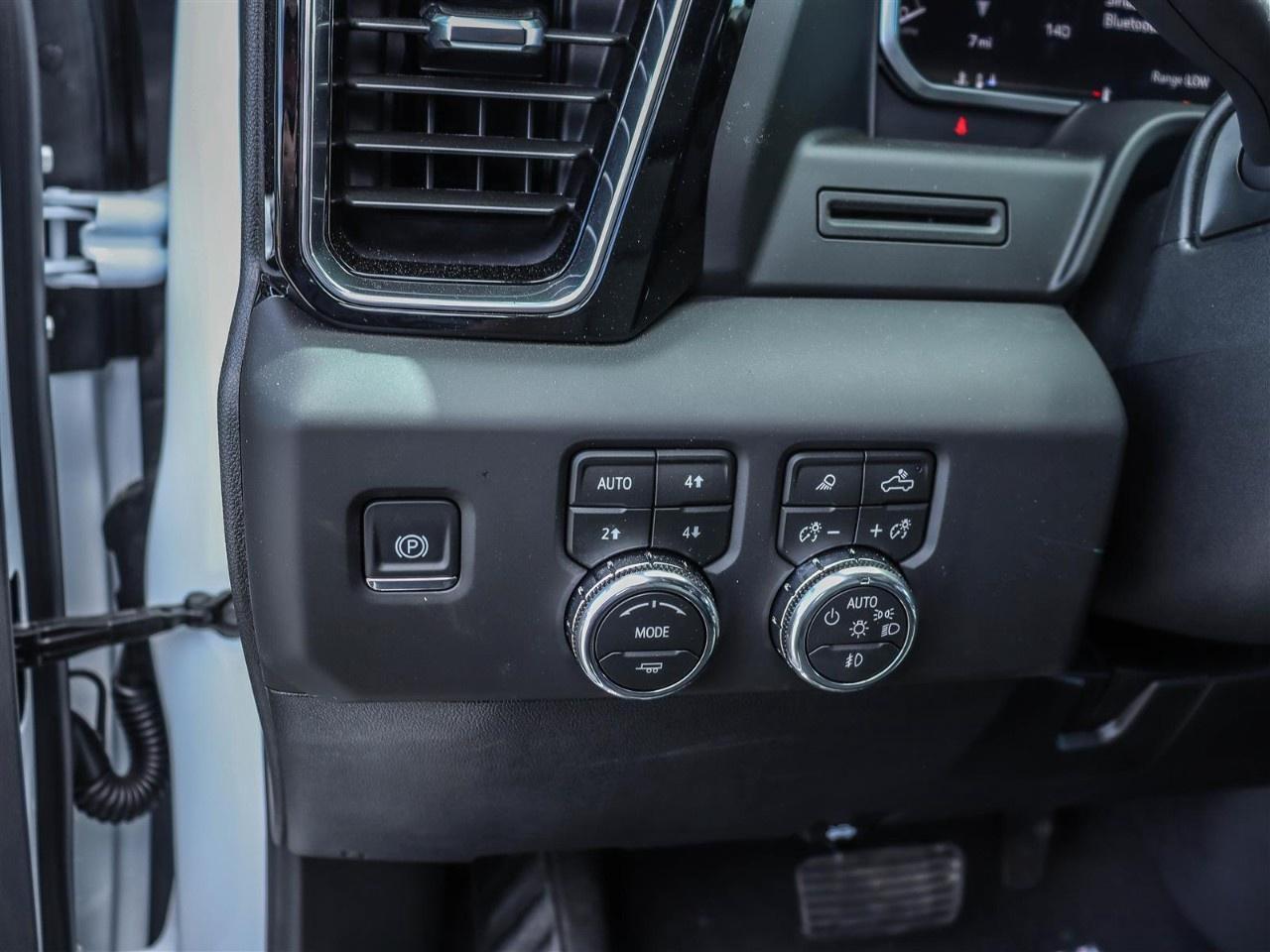 2026 GMC Sierra 3500HD 4WD Crew Cab Long Box Denali Photo