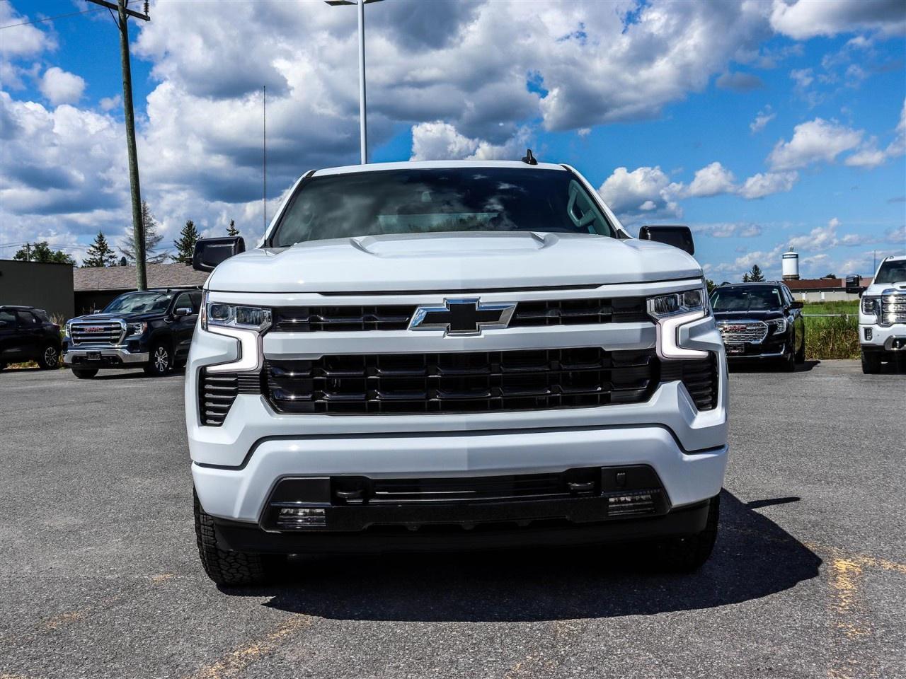 2026 Chevrolet Silverado 1500 Crew Cab Short Box 4-Wheel Drive RST Photo1