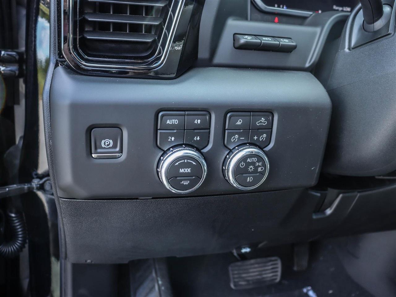 2026 GMC SIERRA 2500HD Crew Cab Standard Box 4-Wheel Drive AT4X Photo