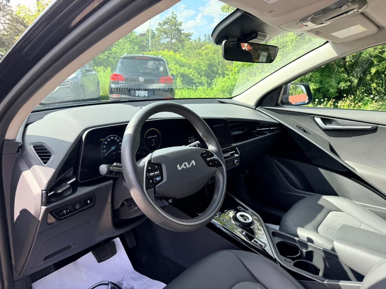 2023 Kia Niro EV Premium 4dr Front-Wheel Drive Sport Utility Photo