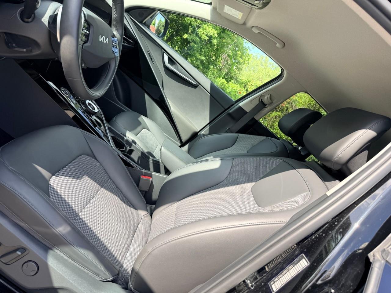 2023 Kia Niro EV Premium 4dr Front-Wheel Drive Sport Utility Photo