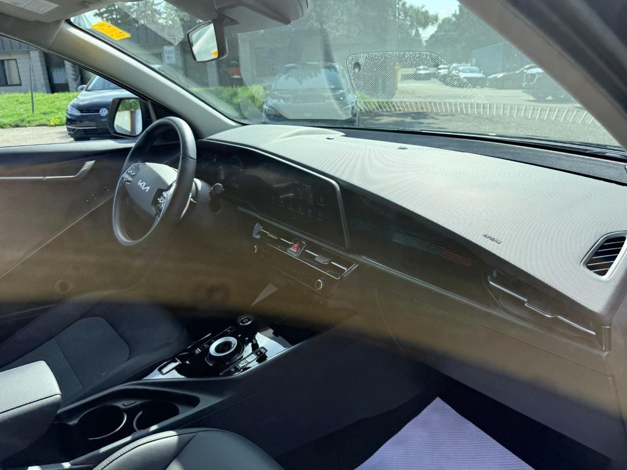 2023 Kia Niro EV Premium 4dr Front-Wheel Drive Sport Utility Photo