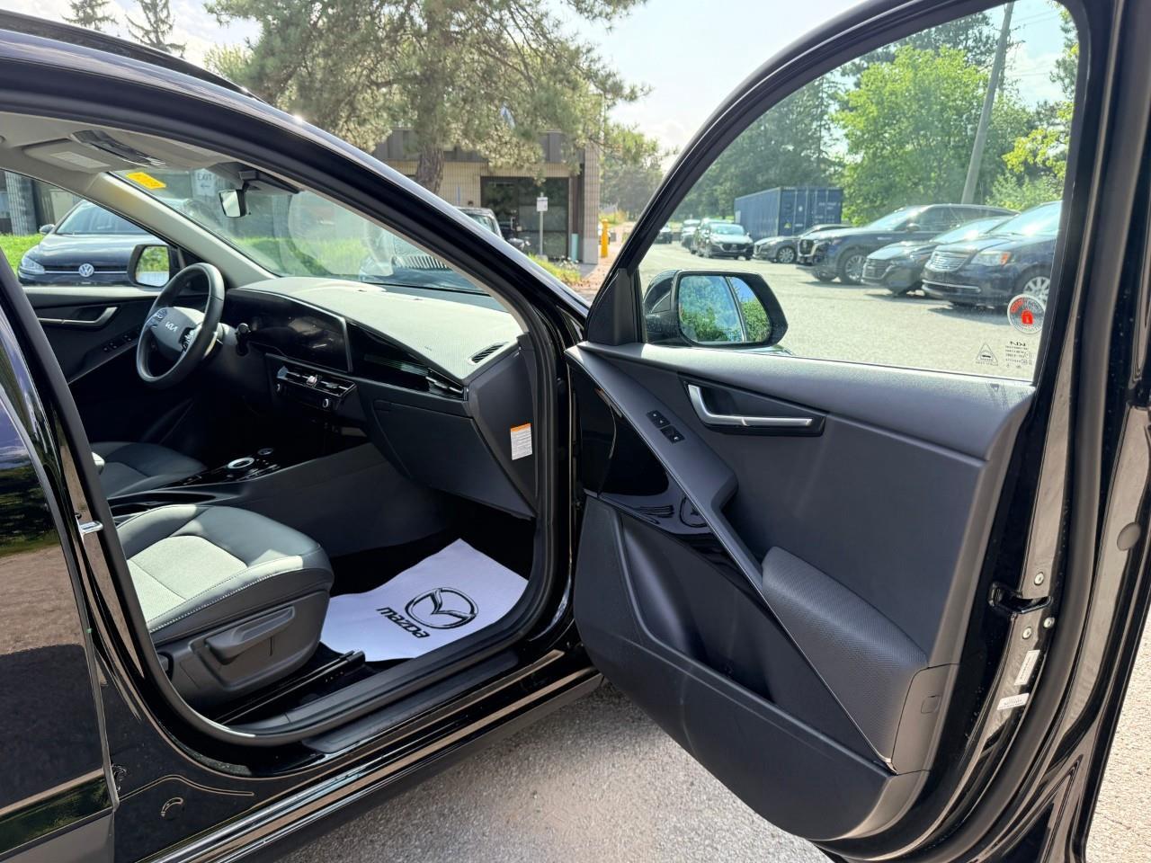 2023 Kia Niro EV Premium 4dr Front-Wheel Drive Sport Utility Photo