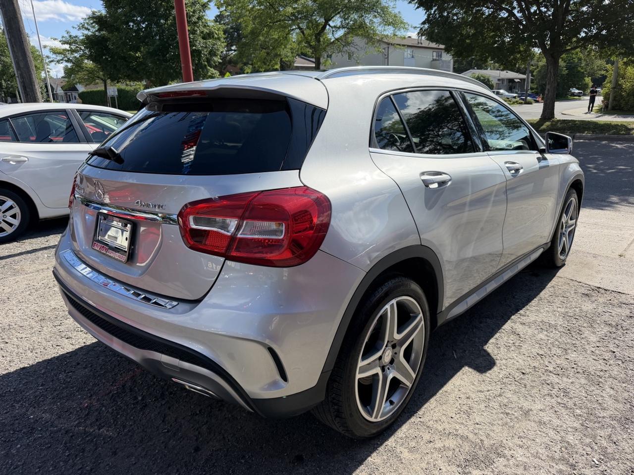 2015 Mercedes-Benz GLA GLA 250 4MATIC Photo3