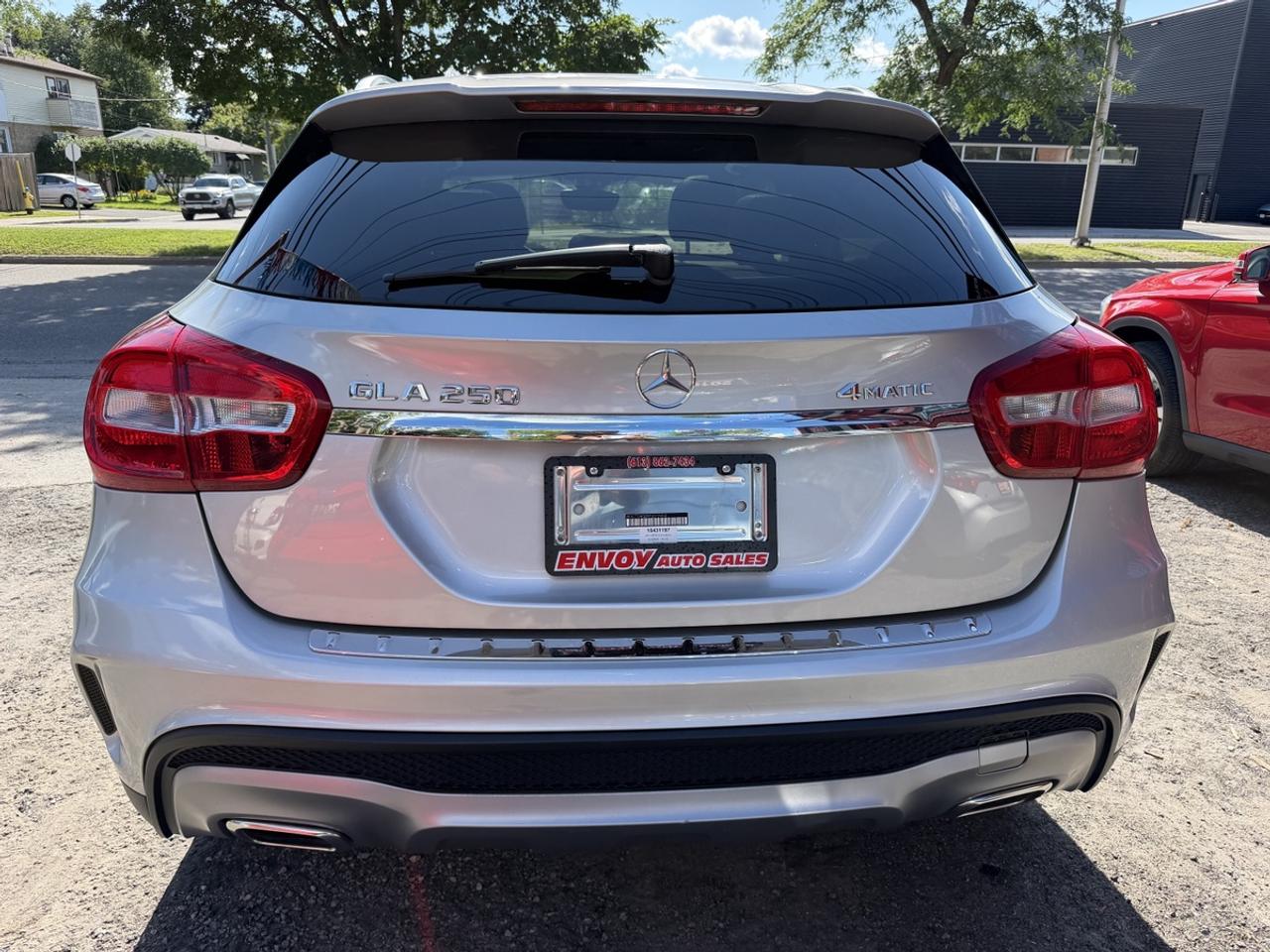 2015 Mercedes-Benz GLA GLA 250 4MATIC Photo4