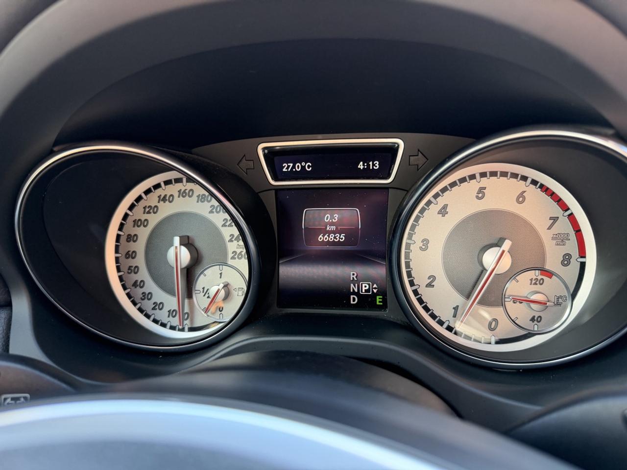 2015 Mercedes-Benz GLA GLA 250 4MATIC Photo