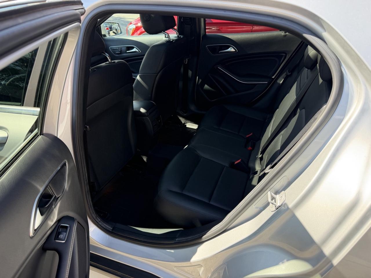 2015 Mercedes-Benz GLA GLA 250 4MATIC Photo
