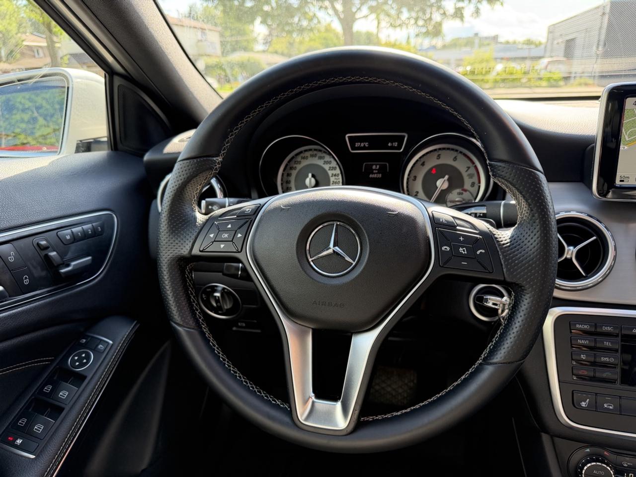 2015 Mercedes-Benz GLA GLA 250 4MATIC Photo