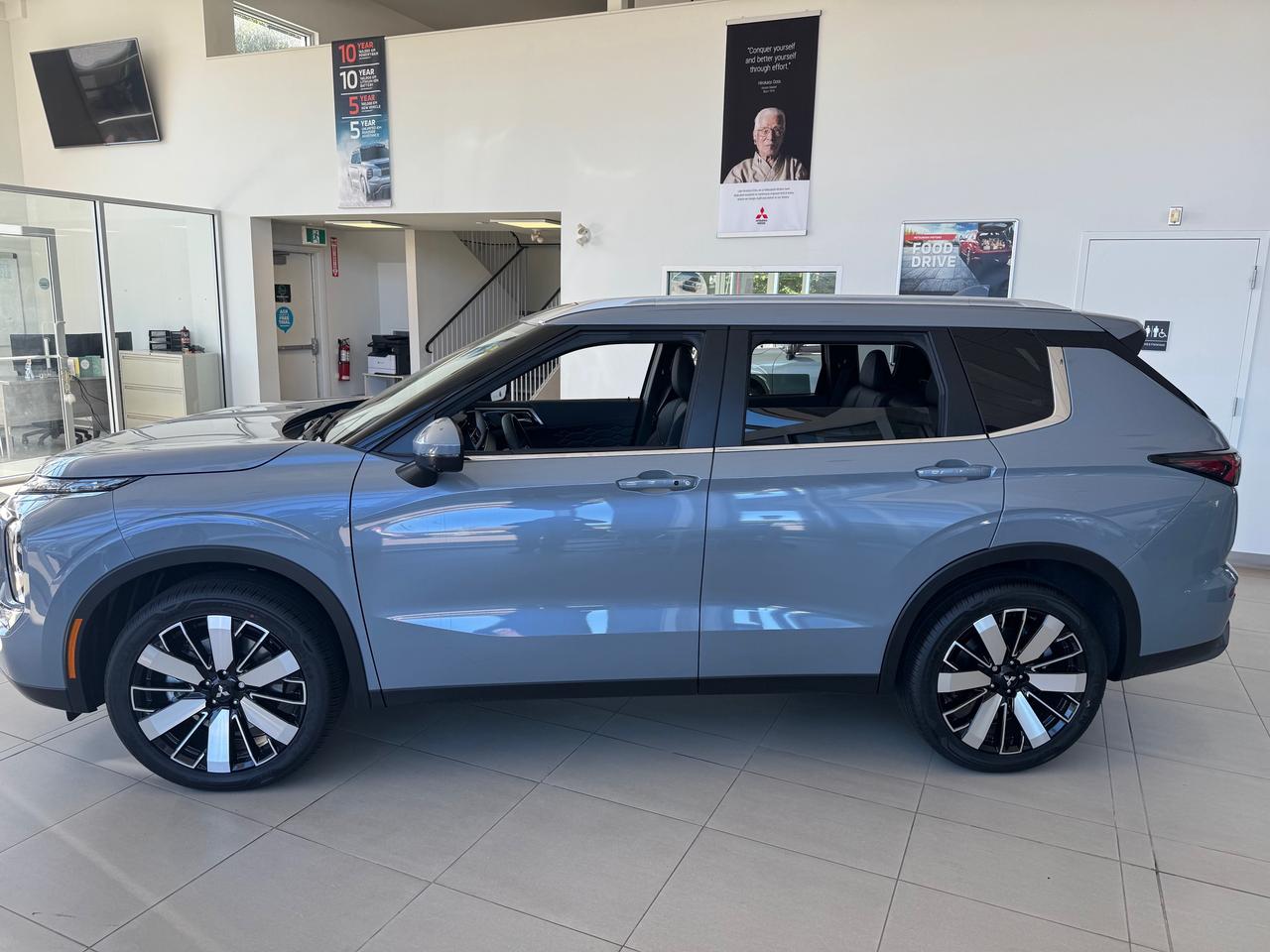 2026 Mitsubishi Outlander SEL 4dr S-AWC Photo