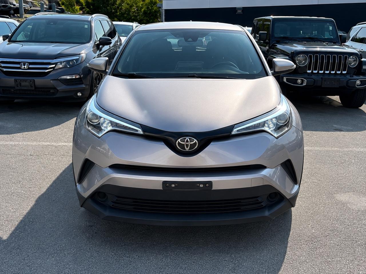 2019 Toyota C-HR XLE Photo