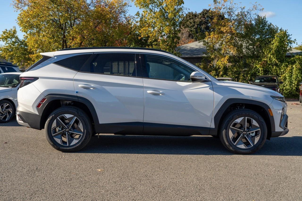 2026 Hyundai Tucson Preferred AWD w/Trend Pkg [TUCWDK2EPRTR] Photo