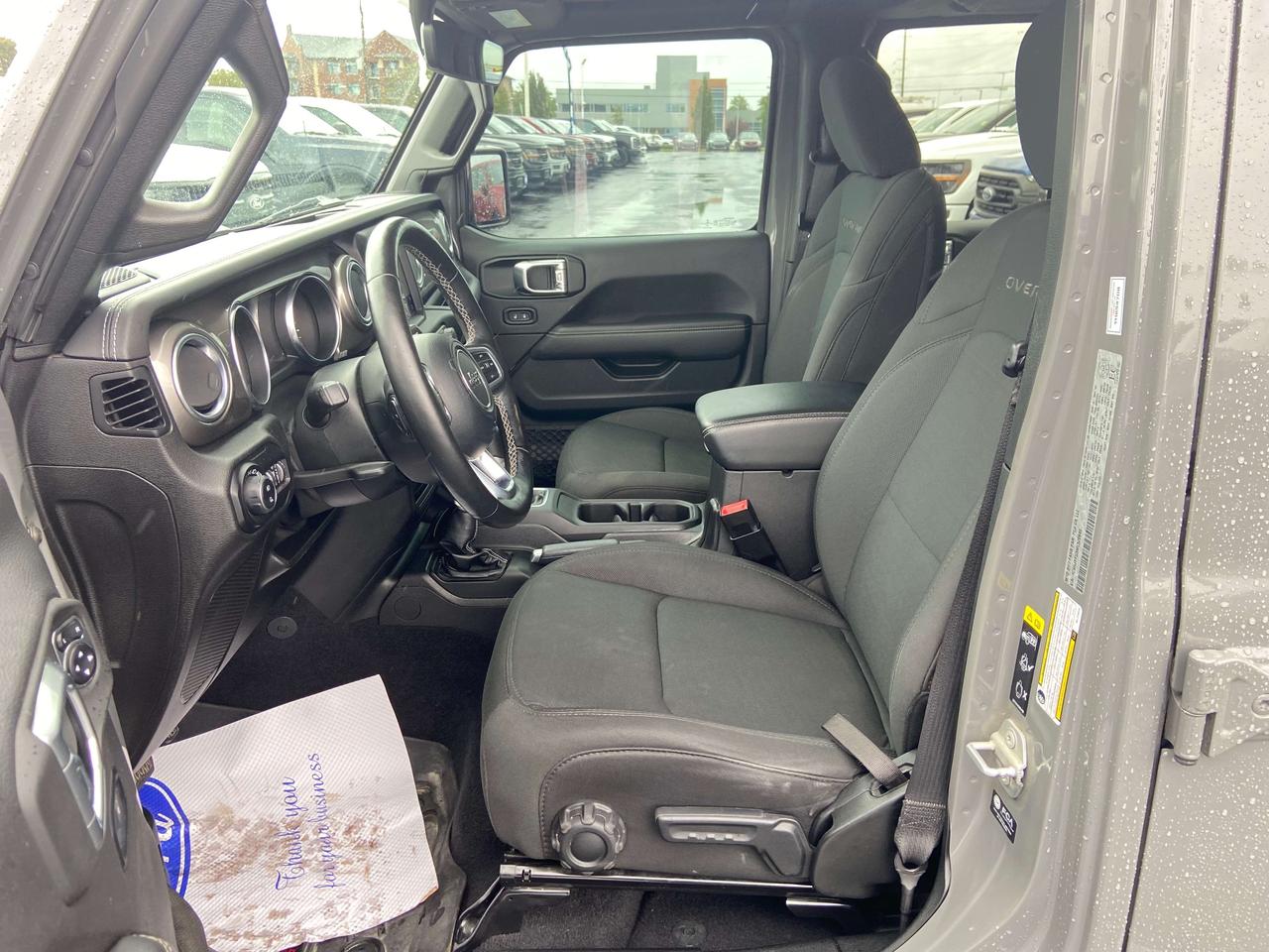 2021 Jeep Gladiator OVERLAND 4X4 HEATED SEATS AND WHEEL TOUCH SCREEN Photo