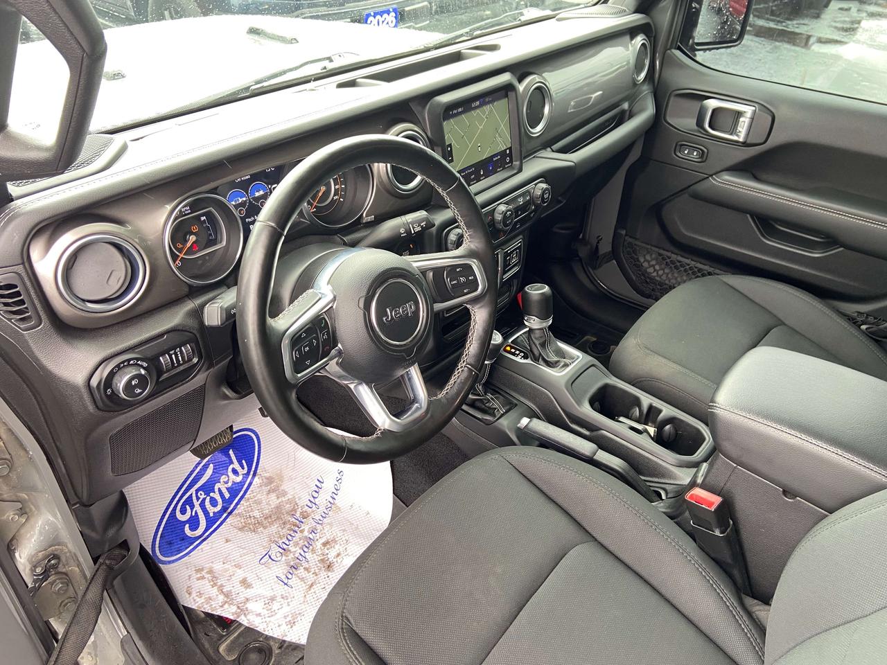2021 Jeep Gladiator OVERLAND 4X4 HEATED SEATS AND WHEEL TOUCH SCREEN Photo