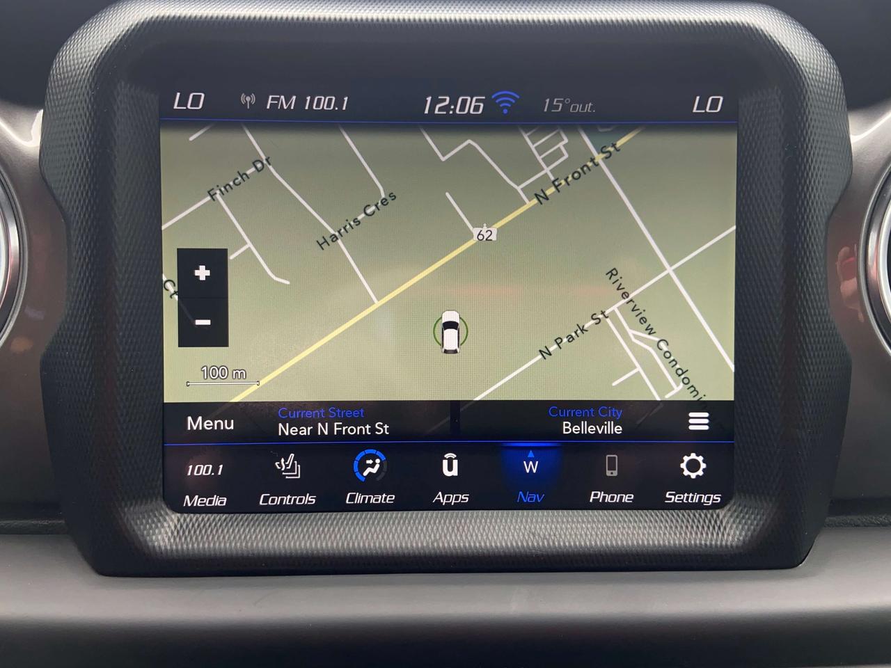 2021 Jeep Gladiator OVERLAND 4X4 HEATED SEATS AND WHEEL TOUCH SCREEN Photo