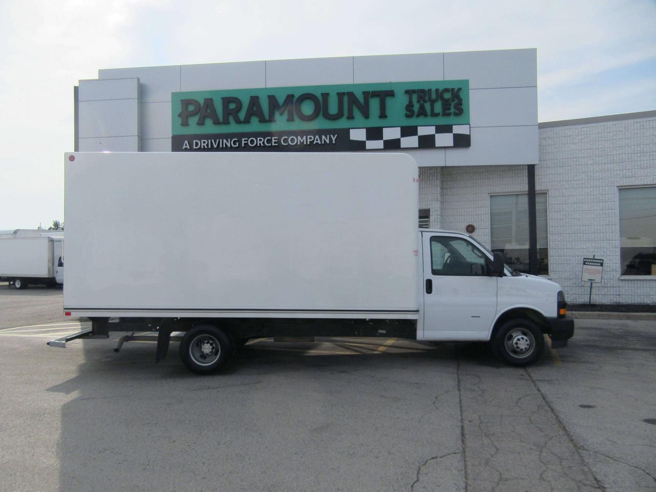 2024 Chevrolet Express 3500 16FT HIGH BOX CUBE VAN Photo