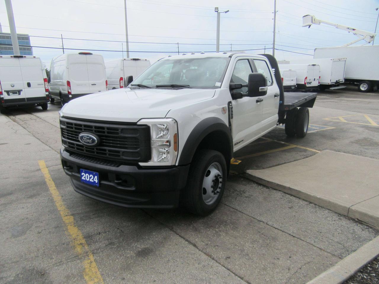 2024 Ford F-550 CREW CAB 4X4 DIESEL 12FT FLAT DECK GOOSENECK BALL Photo
