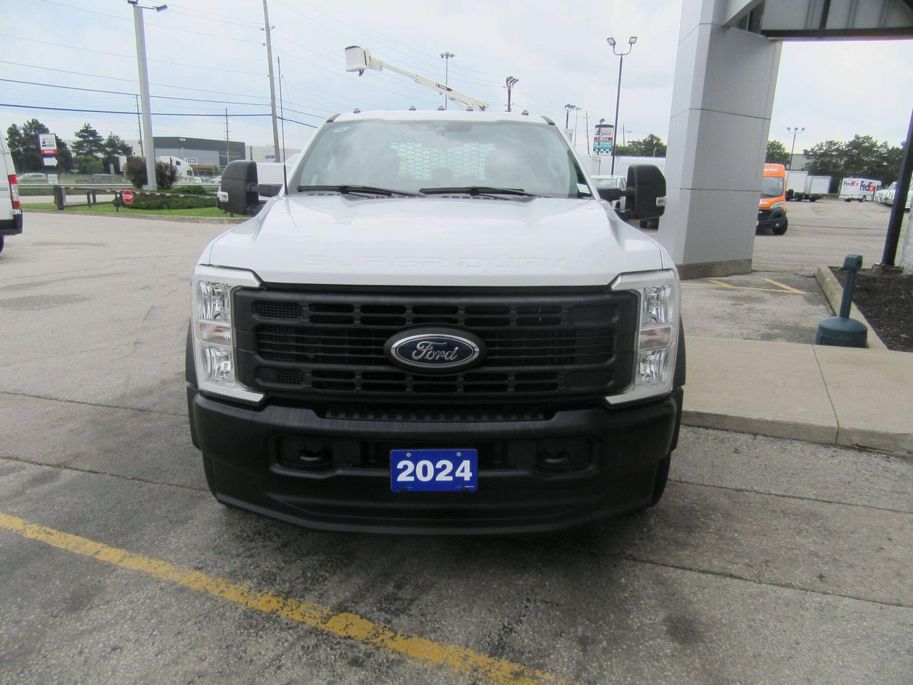 2024 Ford F-550 CREW CAB 4X4 DIESEL 12FT FLAT DECK GOOSENECK BALL Photo4